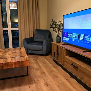 https://colorful-district-spacious-home.krakowhotelspoland.com